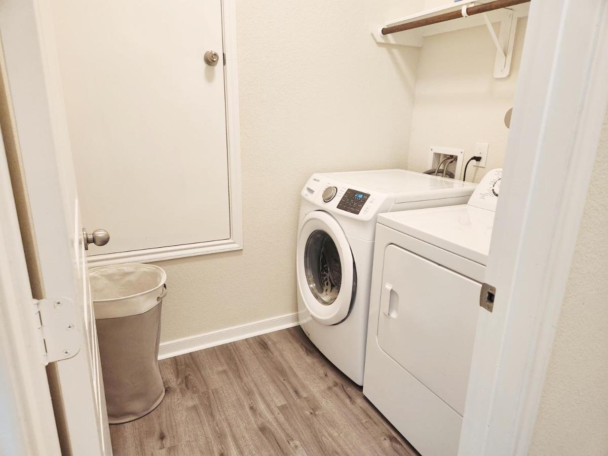 4 Bedroom Home Near Downtown Med Center Nrg Stadium Pearland Skyview Long By Ion Rentals Houston Exterior foto