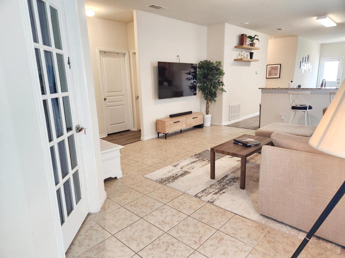 4 Bedroom Home Near Downtown Med Center Nrg Stadium Pearland Skyview Long By Ion Rentals Houston Exterior foto