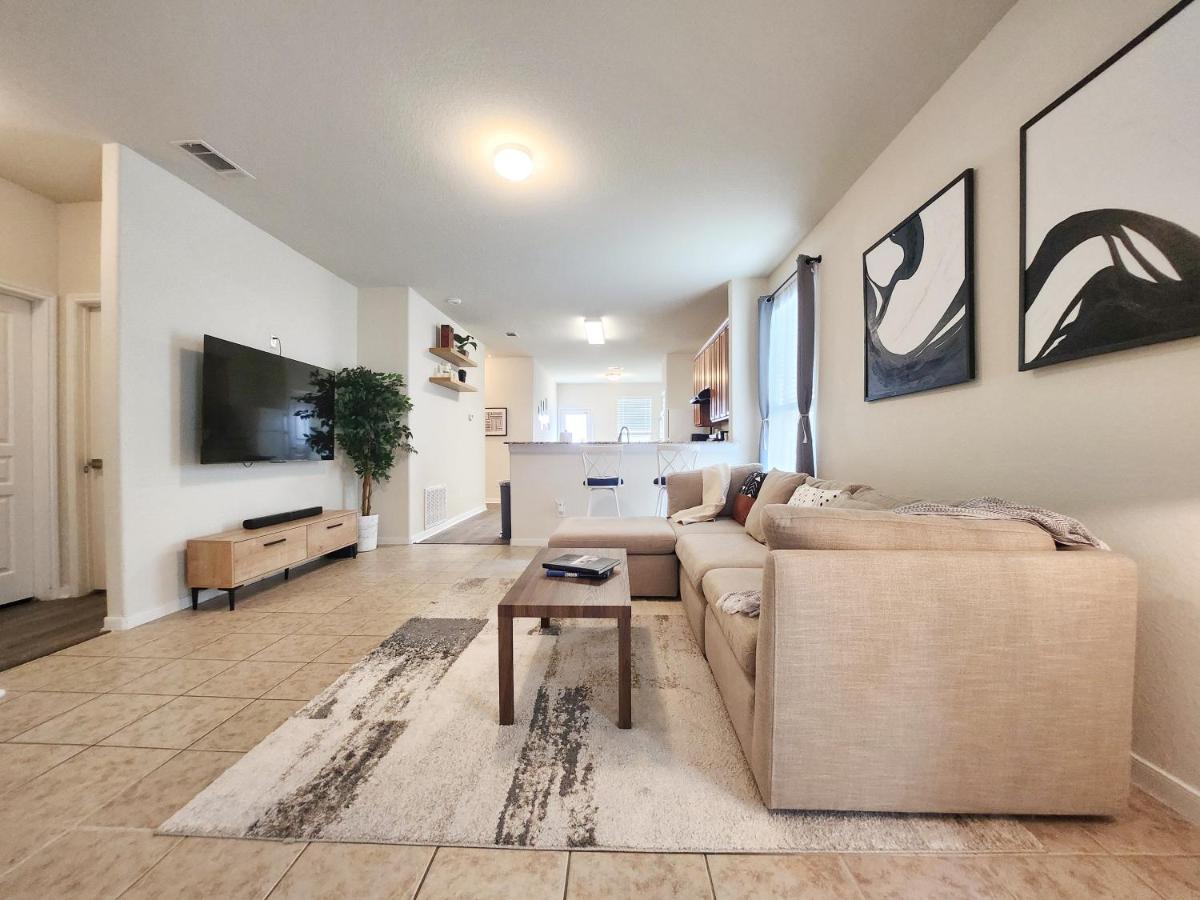 4 Bedroom Home Near Downtown Med Center Nrg Stadium Pearland Skyview Long By Ion Rentals Houston Exterior foto